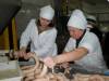 Чернігівські журналісти вчилися робити ковбасу