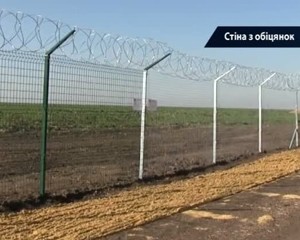 У Чернігівській області чиновники поцупили гроші, призначені для зведення «стіни»