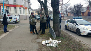 У Чернігові затримано місцевих активістів-декомунізаторів