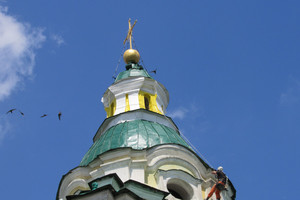 Продовжуються ремонтні роботи на дзвіниці Троїцького собору Чернігова