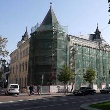 Продовжується реставрація будівлі Чернігівського філармонійного центру