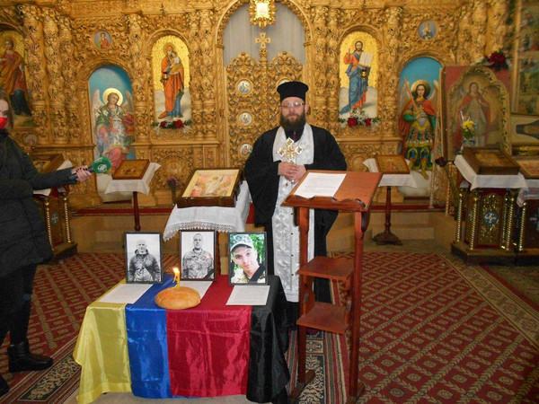 У Чернігові помолилися за загиблих у січні Захисників України