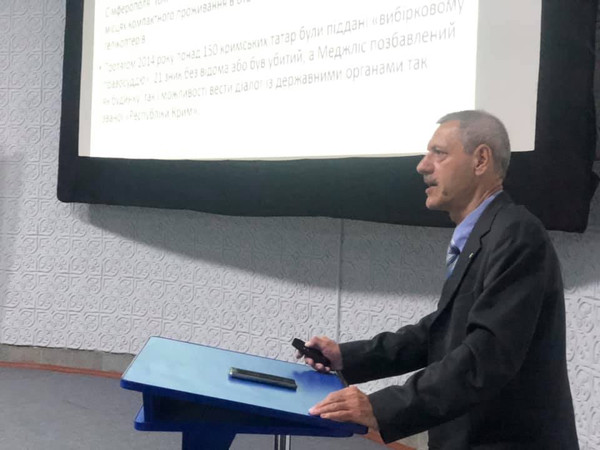 Чернігівським учням розповіли про геноцид проти кримських татар
