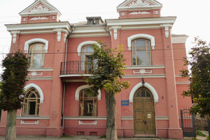 Чернігівська "Просвіта" заявила про "захоплення приміщення під видимістю законності"