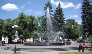 Чернігівська міськрада уклала угоди на утримання доріг, фонтанів, каналізації і кладовищ