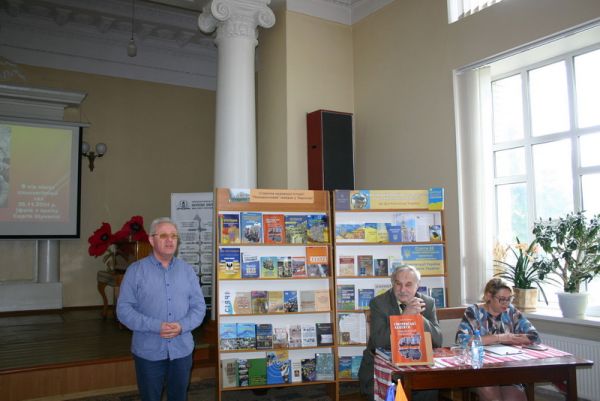 Презентація книги Сергія Соломахи "Сіверянські акценти Помаранчевої революції"