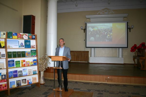 Презентація книги Сергія Соломахи "Сіверянські акценти Помаранчевої революції"