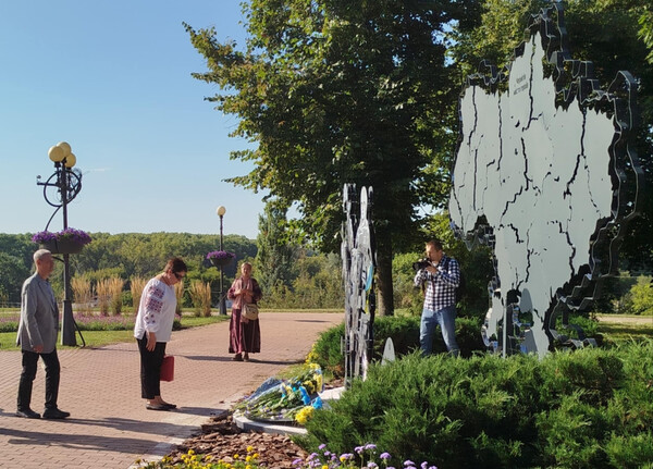 У Чернігові до Дня Незалежності України проведено круглий стіл «Перспективи української перемоги»
