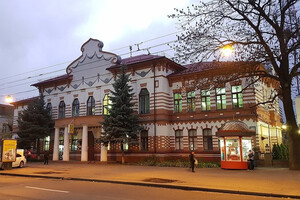 Розмерзання водопроводу у будівлі колишньої чернігівської поліклініки №1, пам'ятці архітектури місцевого значення