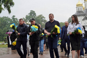 У Чернігові вшанували українців, які загинули в полоні
