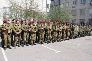 У складі зведеного загону міліції Чернігівщини - єдина жінка-полковник. Фото