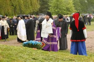 День пам’яті та примирення у Чернігові на Меморіалі жертвам фашизму