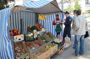 Нелегальна торгівля продуктами в Чернігові