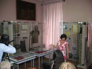 У музеї ім. В. Тарновського відкрилася виставка «Чернігівська земля у державі князя Володимира»