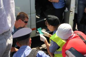 У Чернігові міліція вилучила з мікроавтобуса пакунок з печатками-двійниками виборчих комісій 205 округу