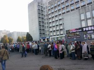 Підкуп виборців у Чернігові. Відео