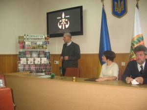У Чернігові презентували виставку «Спротив геноциду» і видання з історії України
