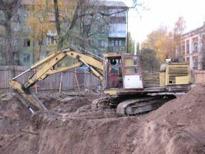 «Чернігівбудінвест» і Соронович хочуть відновити будівництво біля Єлецького монастиря
