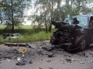 У передмісті Чернігова в ДТП загинуло 5 осіб. Фото