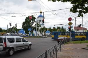 Рух тролейбусів на перехресті проспекту Миру з вулицями Козацькою та Героїв Чорнобиля відновлюється