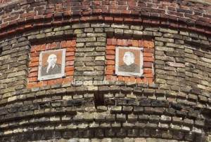 Портрети Леніна і Сталіна у Новгород-Сіверському підлягають безумовно демонтажу