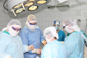 Чернігівські хірурги вміють лікувати кісткові метастази