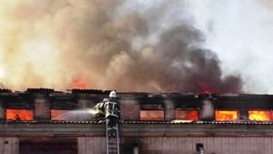 Вогнеборці ліквідували у Чернігові масштабну пожежу