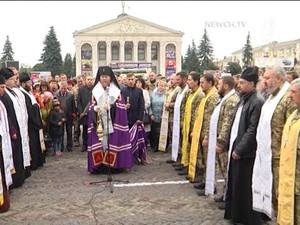На Красній площі в Чернігові вшанували капеланів