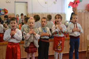 Вихованці Ніжинського реабілітаційного центру влаштували “Козацькі забави”