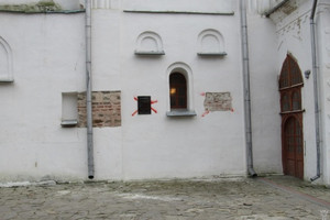 На Спаському соборі меморіальну дошку про «возз’єднання» України з Росією тимчасово демонтовано