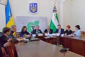 У Чернігові члени Національної ради України з питань телебачення та радіомовлення спілкувалися з журналістами