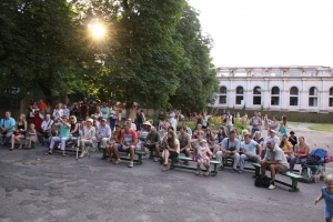 У Чернігові на новому місці відкрили щорічний фестиваль «Зелена сцена»