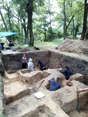 У Чернігові продовжуються археологічні дослідження біля Єлецького монастиря