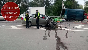 У Чернігові за автомобільним мостом сталася жахлива ДТП: троє загиблих