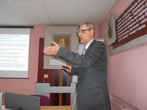 Семінар про виховний потенціал історичної правди у Чернігові