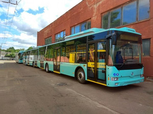 Чернігів отримав перші два з шести щойно придбаних тролейбусів