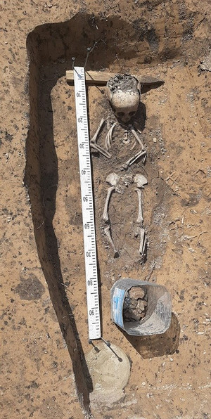 У центрі Чернігова археологи знайшли дитяче поховання ХІІ століття
