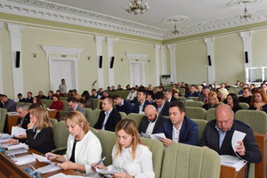 Чернігівські депутати звернулась до Прем'єр-міністра: казначейство не проплачує кошти за вже виконані роботи