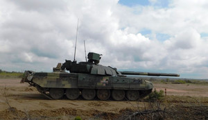 На Чернігівщині випробовується модернізоваий дослідний зразок танку Т72