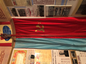 Депутат із Ніжина: у селі на Чернігівщині музей і пам’ятник прославляють комуністичний режим