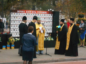 У Чернігові представлено виставку «Проти Голіафа» до Дня Захисника України