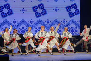 “Сіверські клейноди”: “Весна літо зустрічає”